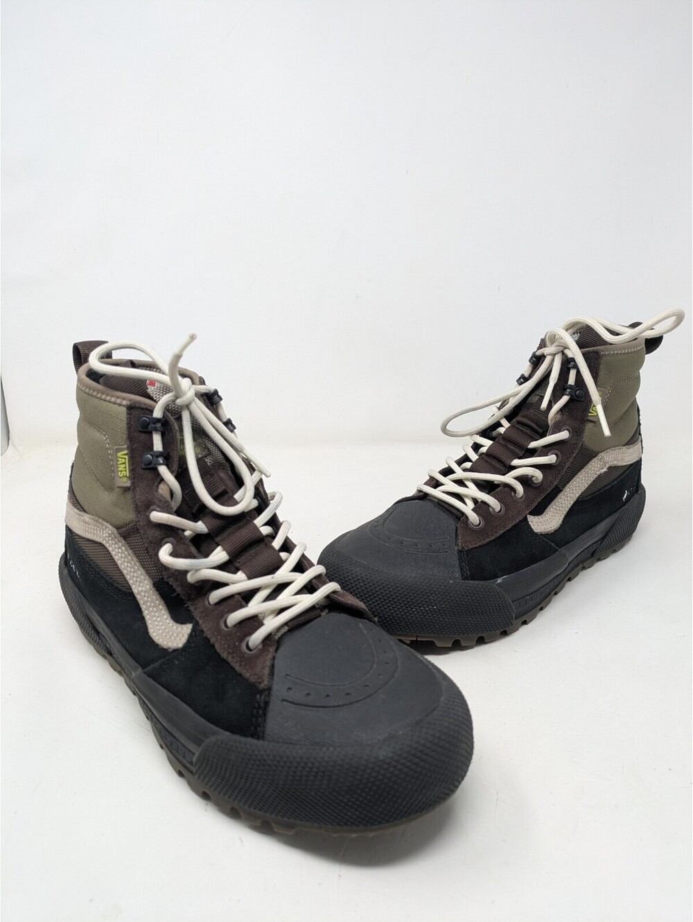 Vans Sk8-Hi Gore-Tex MTE-3 Waterproof Winter Boots M8 W9.5 Thinsulate Outdoor